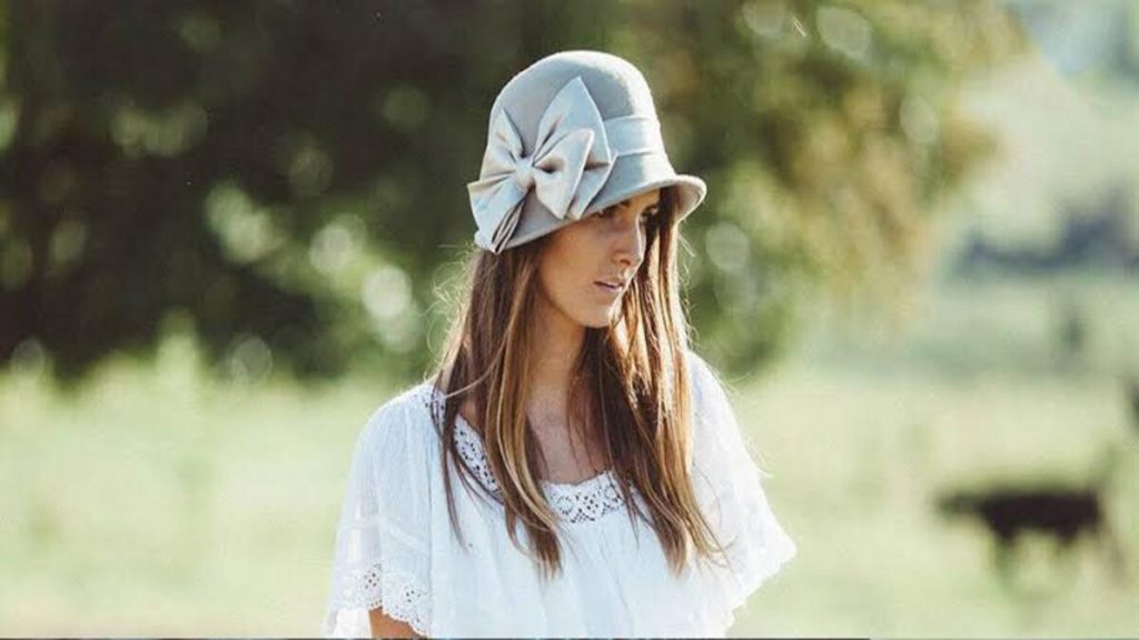 Cloche Hat vs. Bucket Hat: A Simple Guide